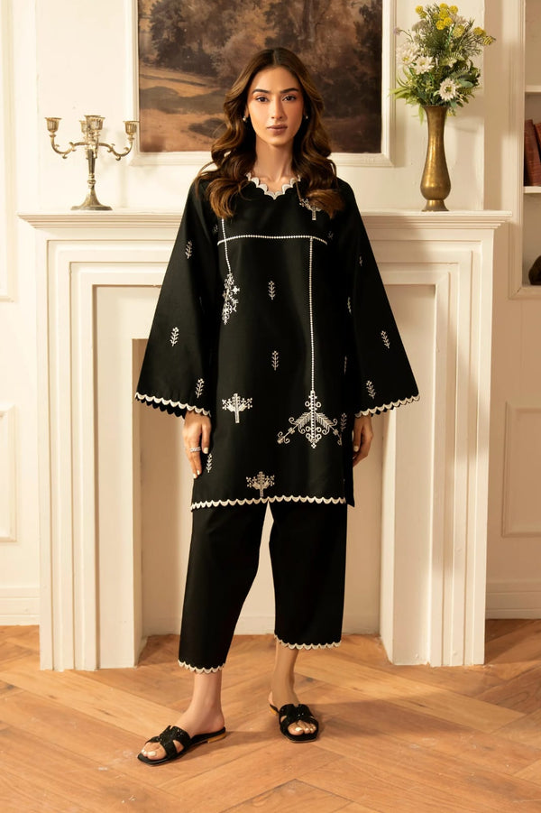 Gloura1 – EMAAN Embroidery 2PC